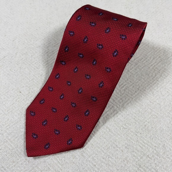 Brooks Brothers Other - Brooks Brothers Makers and Merchants‎ Red Patterned Silk Necktie Mens